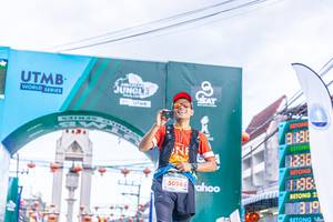 BIB: 5094, 131, 1236, 363, 10319, 
                            <button type="button" onclick="openModal(21792761)" class="btn btn-primary btn-sm float-right btn-popup" data-toggle="modal" data-target=".modal-high-quality">
                        <i class="fas fa-shopping-cart"></i> Add to Cart
                    </button>
                                            <button type="button" onclick="isThisMe(21792761, true)" class="btn btn-success btn-sm float-right btn-popup btn-isme hidden" data-toggle="tooltip" data-placement="bottom" title="นี่คือรูปของคุณใช่ไหม คลิกที่นี่เพื่อเอาเข้าอัลบั้ม">
                        <i class="fas fa-plus"></i> Add to album
                    </button>
                    <button type="button" onclick="isThisMe(21792761, false)" class="btn btn-warning btn-sm float-right btn-popup btn-isnotme hidden">
                        <i class="fas fa-ban"></i> Remove from album
                    </button>